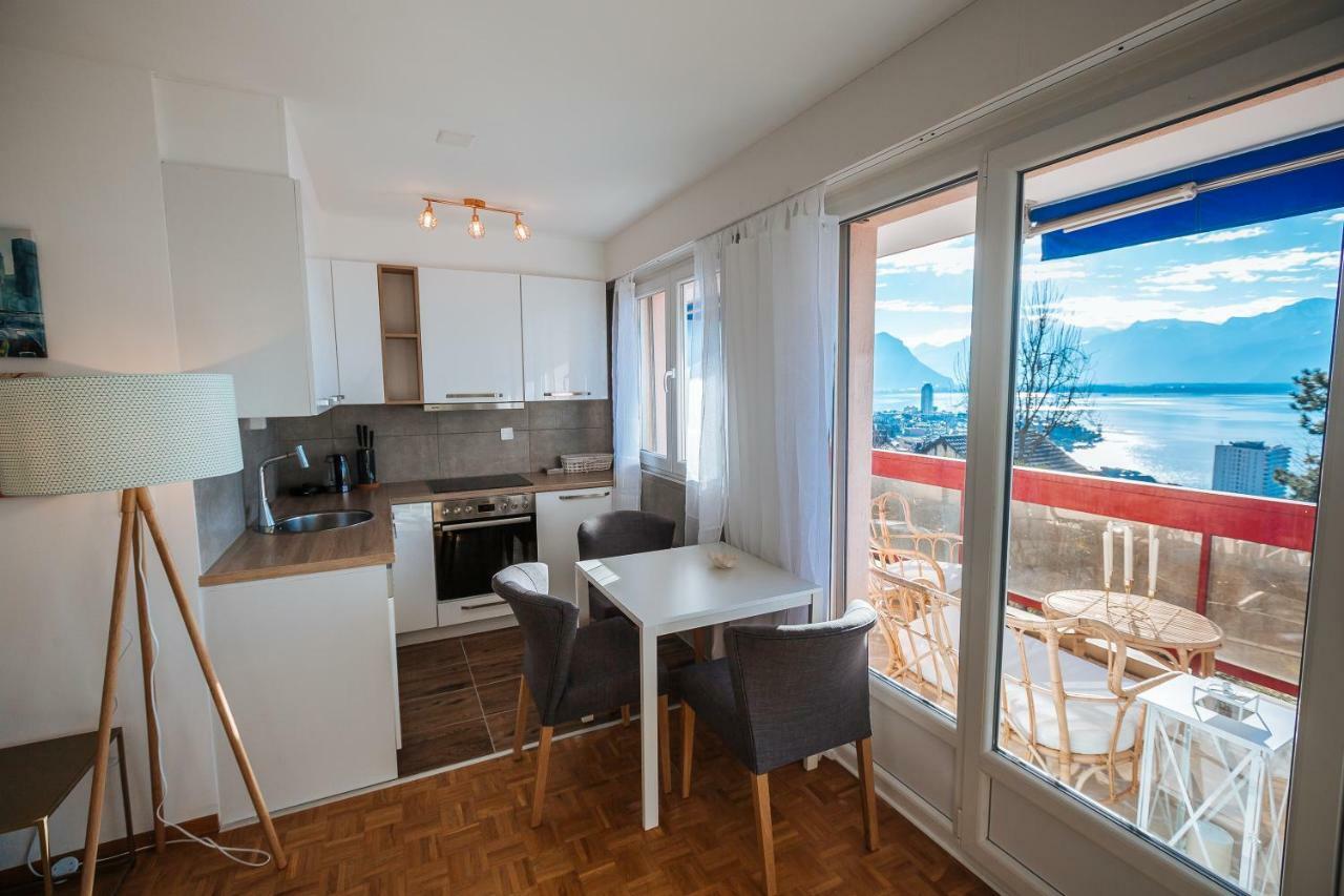 Terrace With Lake & Mountain View Montreux Exterior photo